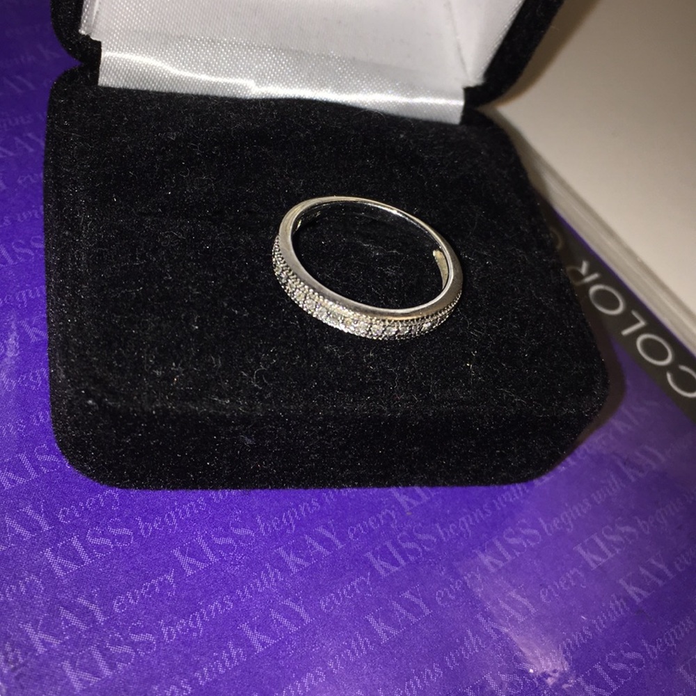 Kay Ring - Picture 2 of 3
